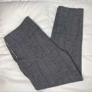 Ankle pants with side zipper detail - size L